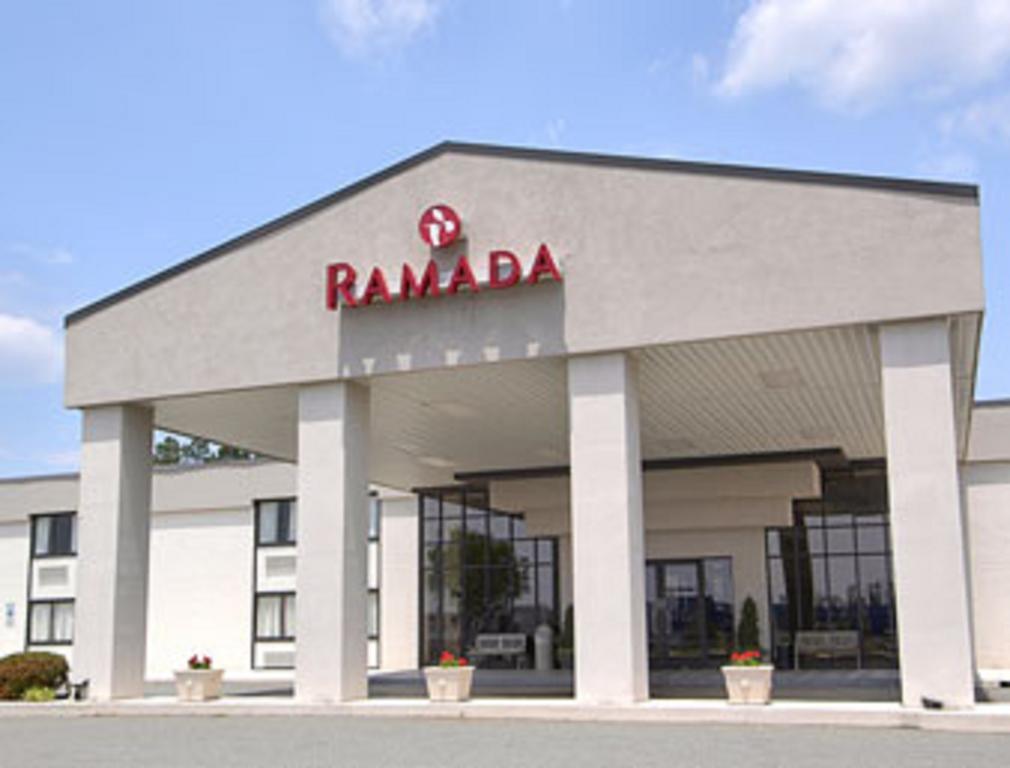Ramada Burlington Hotel And Conference Center Luaran gambar