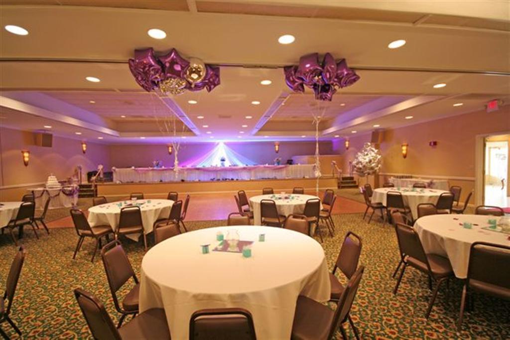 Ramada Burlington Hotel And Conference Center Luaran gambar
