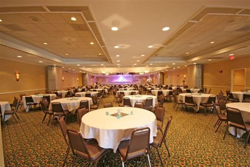 Ramada Burlington Hotel And Conference Center Luaran gambar