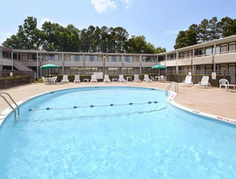Ramada Burlington Hotel And Conference Center Luaran gambar